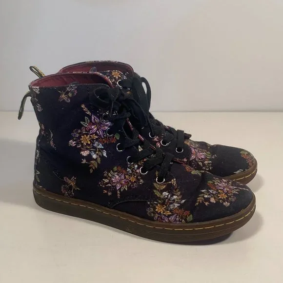 Martens Shoes Dr Martens Hackney Floral Print Black Fabric